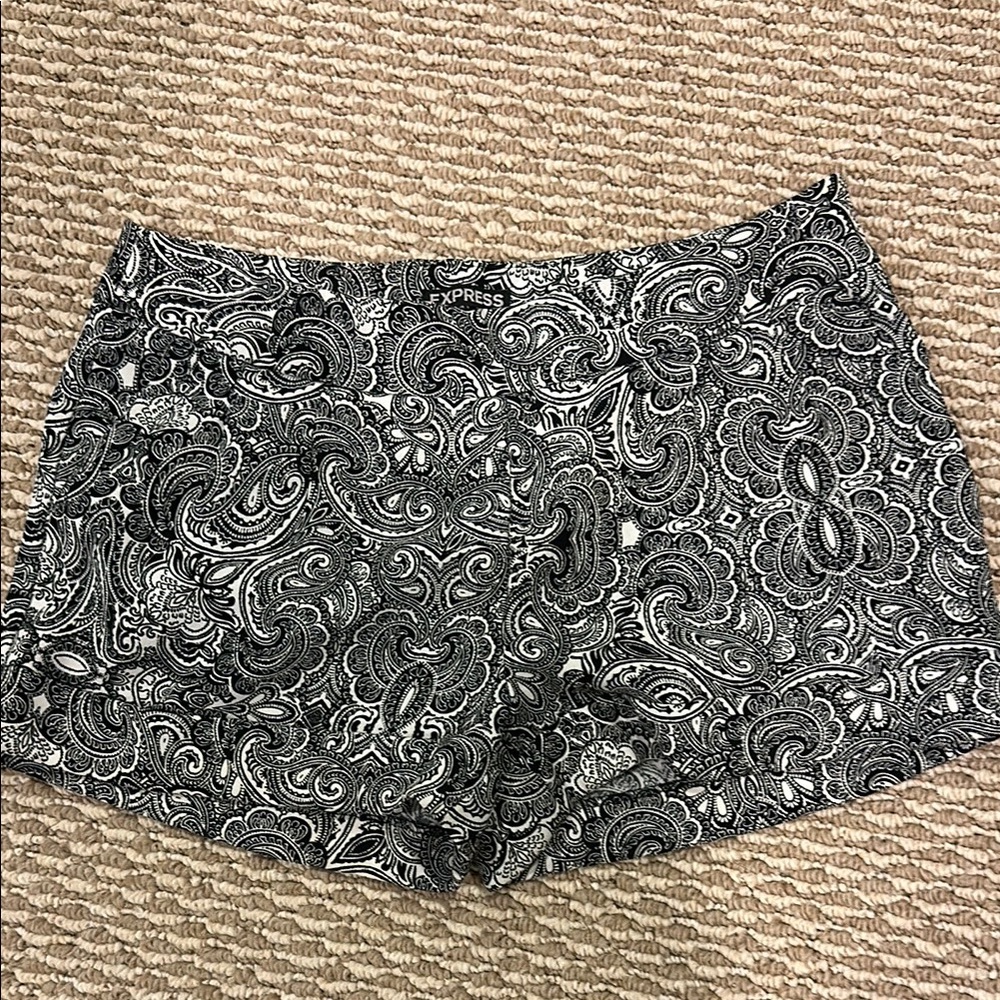 Express High Waist Black and White Paisley Shorts